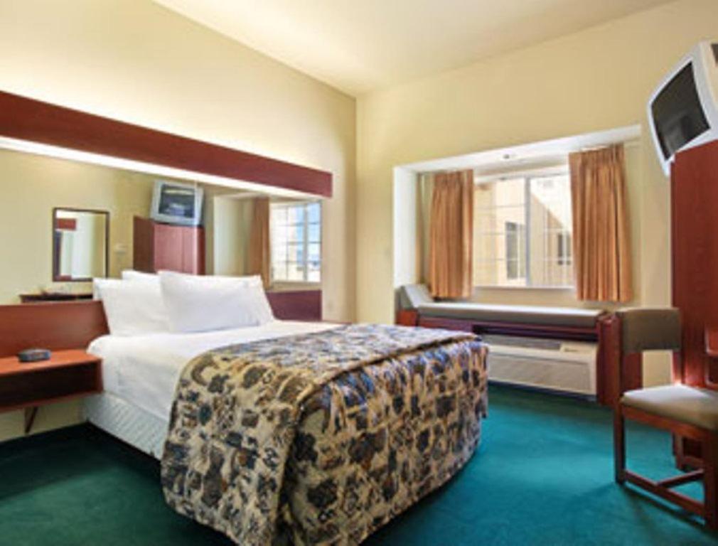 Microtel Inn & Suites By Wyndham Wellton Стая снимка