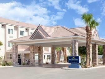 Microtel Inn & Suites By Wyndham Wellton Екстериор снимка